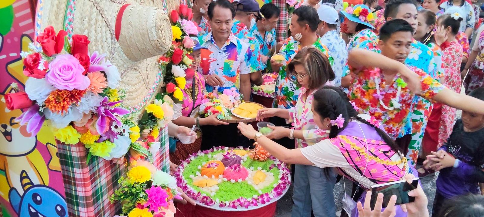 มนพร ข้าวเหนียวมะม่วง