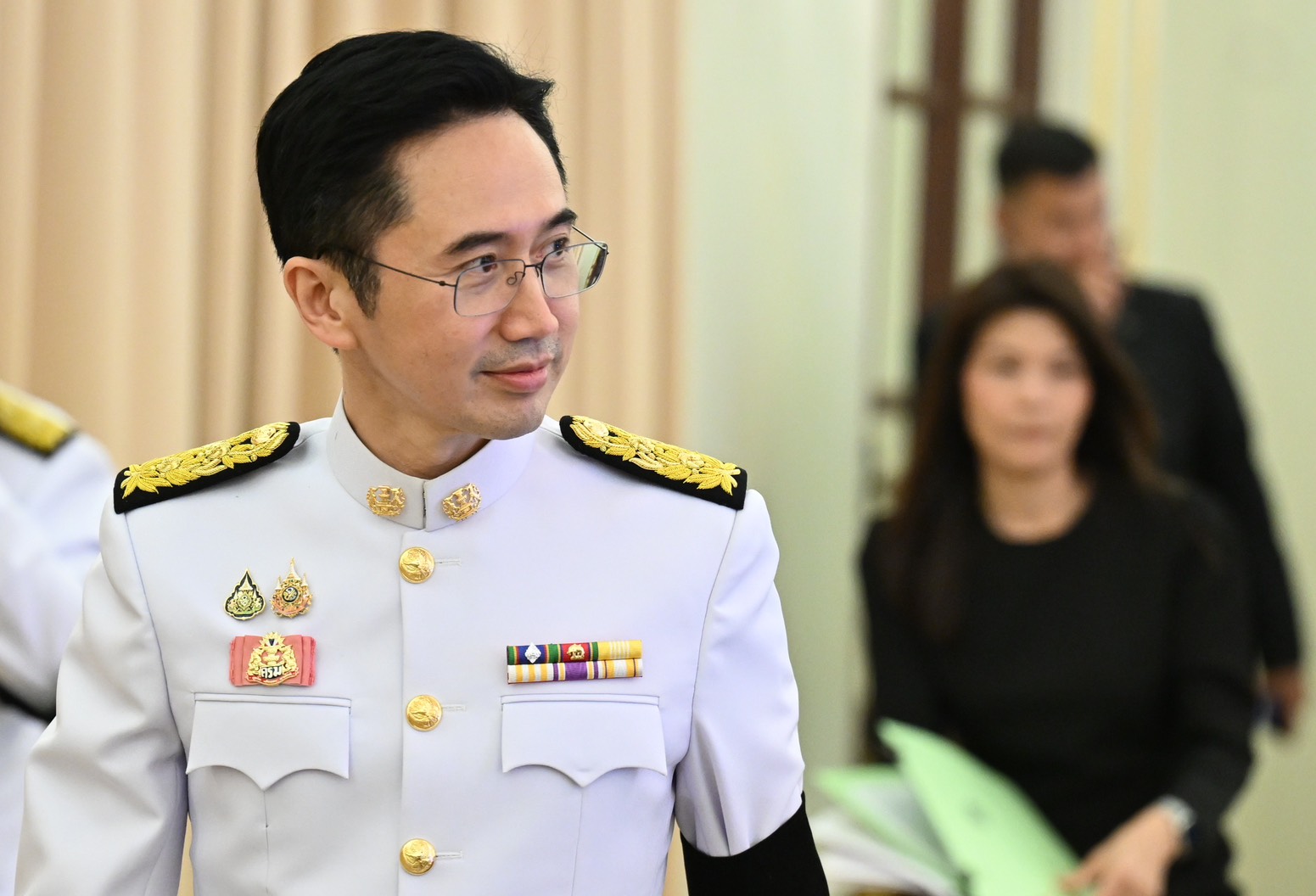 ยศชนัน วงศ์สวัสดิ์ ประชุมคณะรัฐมนตรีพิเศษนัดแรก