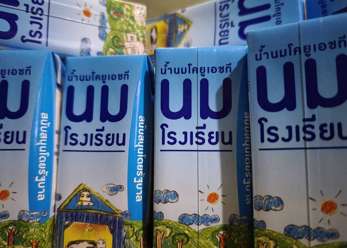 รัฐบาลยืนยันเด็กได้ดื่ม 'นมโรงเรียน' ครบทุกพื้นที่ภายในสัปดาห์หน้า กำชับ อ.ส.ค. เร่งส่งนมให้กับพื้นที่ที่ตกค้าง