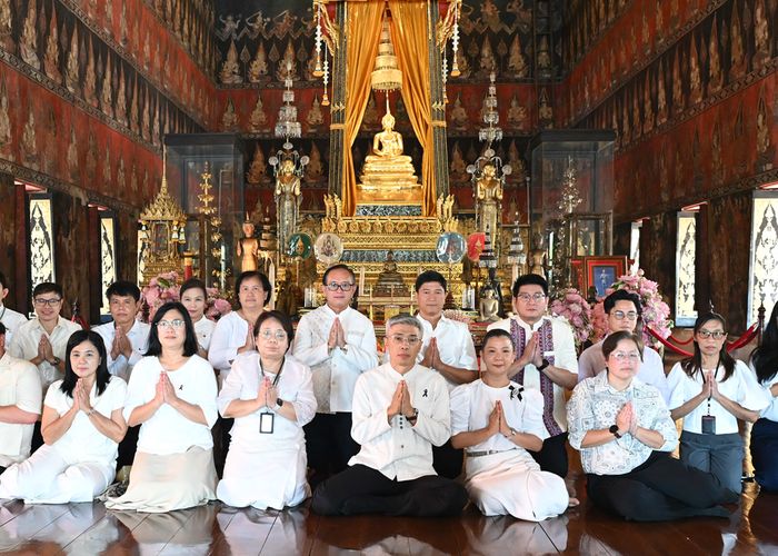 กทม. สักการะ 'พระพุทธสิหิงค์' รับเทศกาลสงกรานต์ ก่อนอัญเชิญมาประดิษฐานลานคนเมือง 12 เม.ย.นี้ ให้ประชาชนได้สักการะ