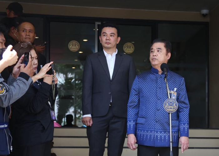 'รมว.สุริยะ' สั่งรับมือเอลนีโญเต็มระบบ พร้อมดัน Fruit Expo สู่เวทีโลก เร่งระบายทุเรียนล้นตลาด