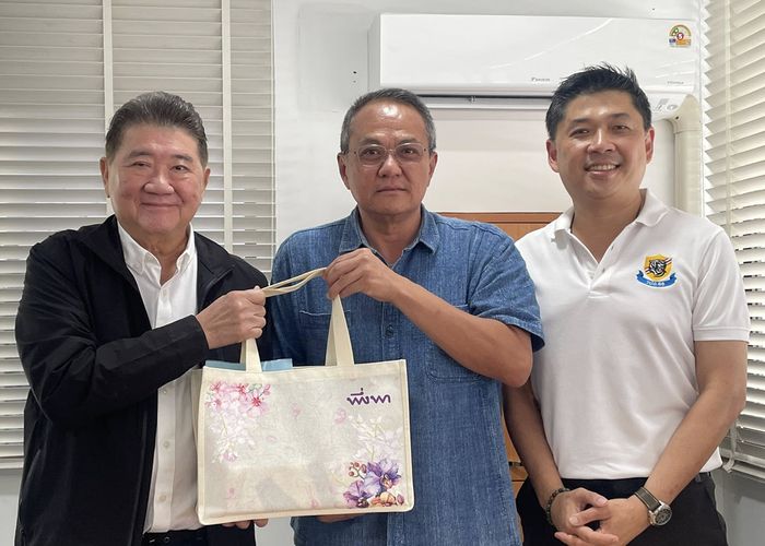 ‘ภูมิธรรม’ ยอมถอนฟ้อง ‘ธนพร’ หลังรุดขอโทษที่วิจารณ์รุนแรง ย้ำช่วยกันรักษาผลประโยชน์ประเทศ ให้บ้านเมืองเดินไปข้างหน้าได้