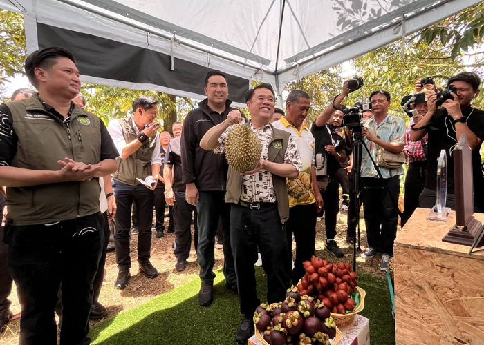 'รมว.สุริยะ' เร่งยกระดับทุเรียนไทย คุมเข้มคุณภาพ–เปิดส่งออก 24 ชั่วโมง รักษาตลาดจีน ดันรายได้ทะลุ 1.5 แสนล้าน