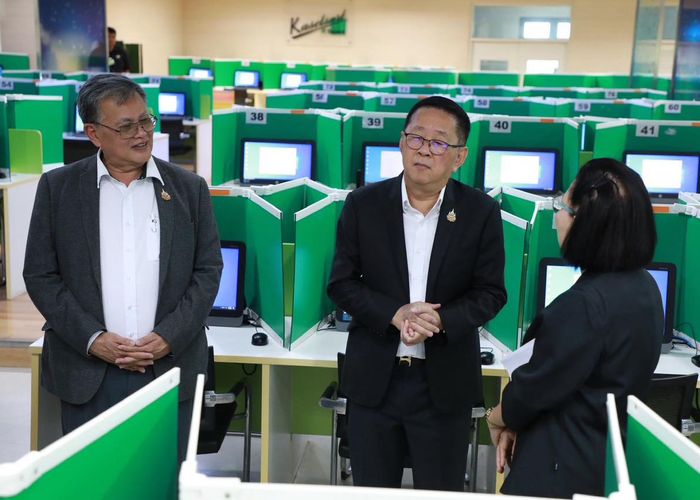 'รมว.ประเสริฐ' ลงพื้นที่สนามสอบวิชาชีพครู กำชับยึดมาตรฐานโปร่งใส-เที่ยงตรง เฟ้นหาครูคุณภาพสู่ห้องเรียนไทย