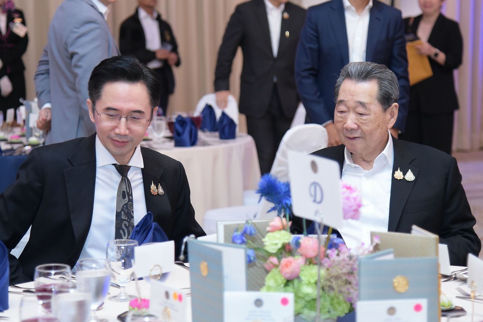 รัฐบาลหารือเอกชน