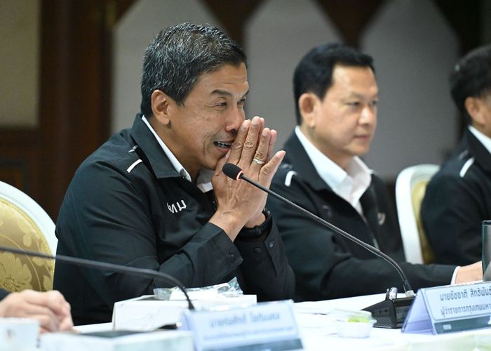 ผู้ว่าฯ ชัชชาติ เปิดใจประชุมครั้งสุดท้าย ตัดเกรดตัวเอง 5 ให้ทีม 8 ย้ำช่วงเปลี่ยนผ่าน 'ห้ามเกียร์ว่าง-วางตัวเป็นกลาง'