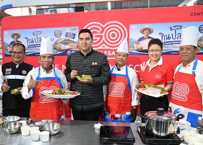 รมช.วัชระพล เชิญคนไทย 'ชวนกินปลาไทย ยืนหยัดสนับสนุนเกษตรกรไทย' เร่งส่งเสริมปลาน้ำจืดช่วยเกษตรกร