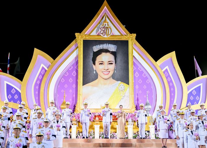 นายกรัฐมนตรีและภริยา เป็นประธานในพิธีถวายเครื่องราชสักการะและพิธีจุดเทียนถวายพระพรชัยมงคล เนื่องในโอกาสพระราชพิธีมหามงคลเฉลิมพระชนมพรรษา 4 รอบ สมเด็จพระนางเจ้าฯ พระบรมราชินี 3 มิถุนายน 2569