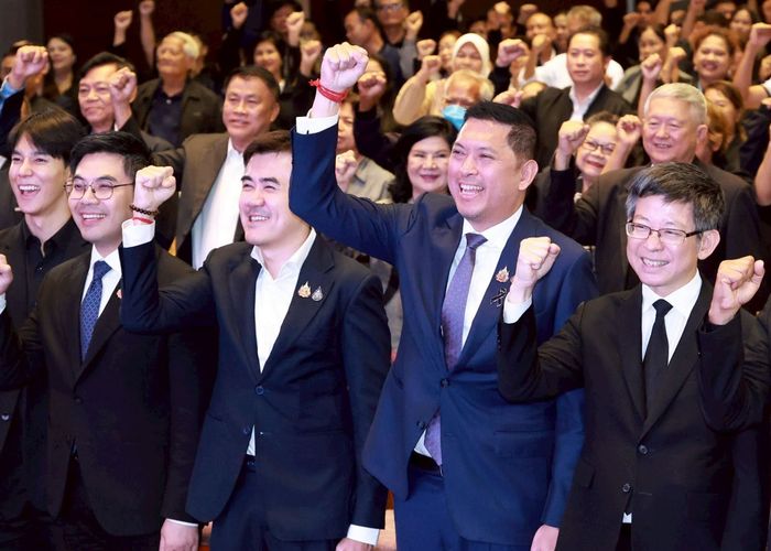 'นิกร' รมว.พม. ปลุกพลังขบวนองค์กรชุมชน 77 จังหวัด ร่วมกำหนดทิศทางพัฒนาประเทศ สร้างสังคมไทยเข้มแข็ง ไม่ทิ้งใครไว้ข้างหลัง