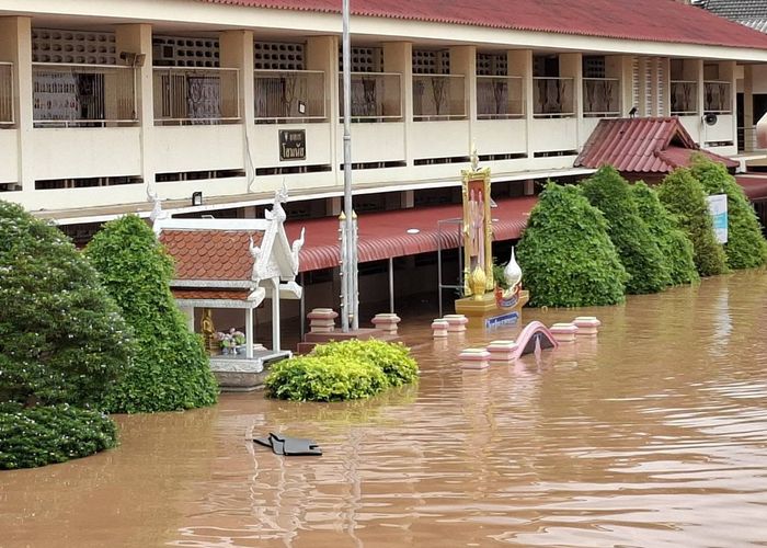 'น้ำมา ปิดได้เลย' รัฐบาลให้อำนาจผู้บริหารโรงเรียนสั่งหยุดเรียนได้ทันที ลุยรับมือเชิงรุกน้ำท่วมปี 69 ยึดความปลอดภัยเด็กเป็นอันดับหนึ่ง