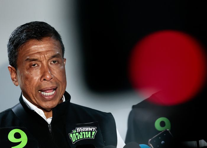 'ชัชชาติ' ย้ำพร้อมให้ตรวจสอบ ขอทุกฝ่ายยึดข้อเท็จจริง อย่าพูดเอาสนุก เผยป้ายบิลบอร์ดไม่ถอด หลังตรวจสอบไม่พบการเลือกปฏิบัติ