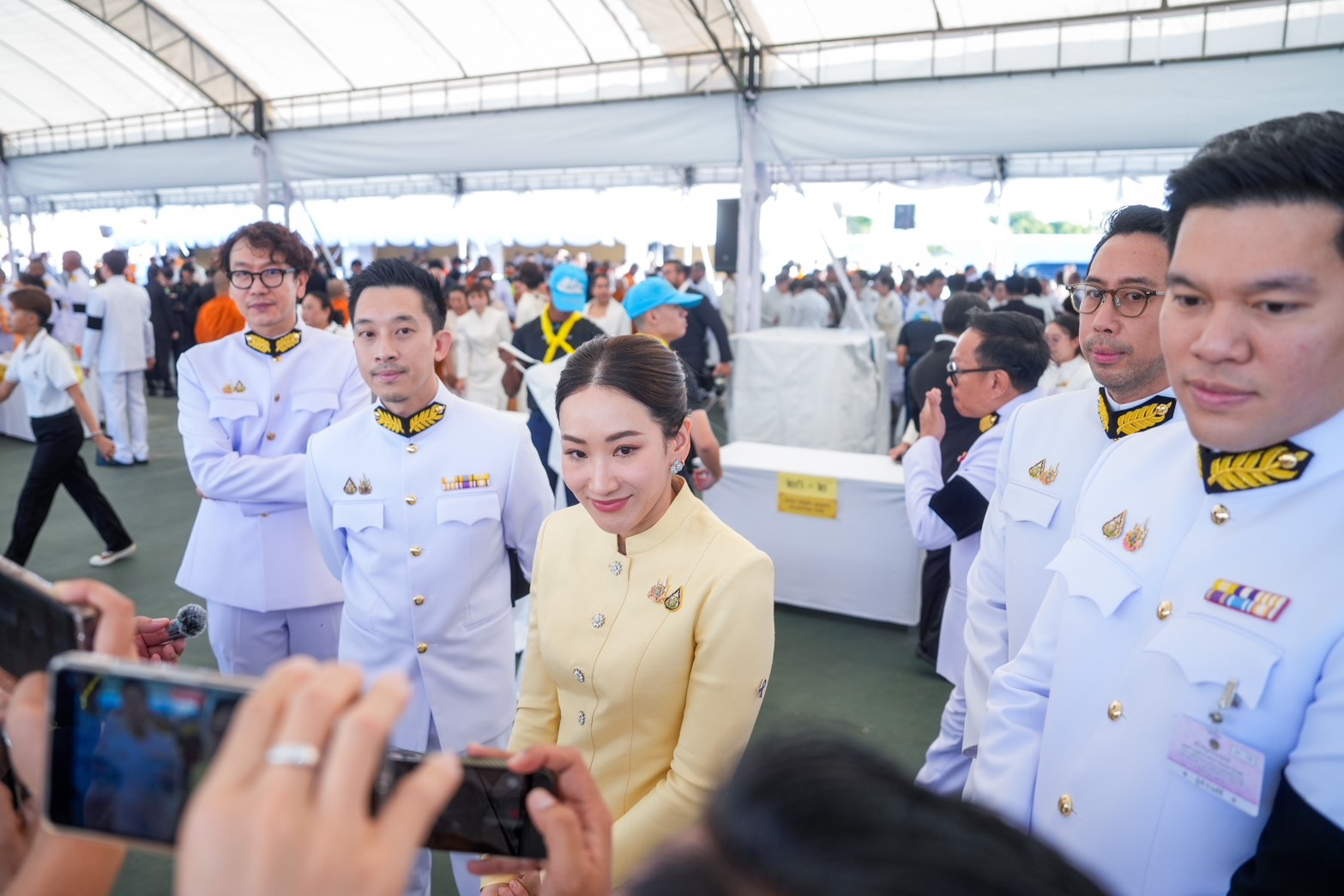 พินทองทา