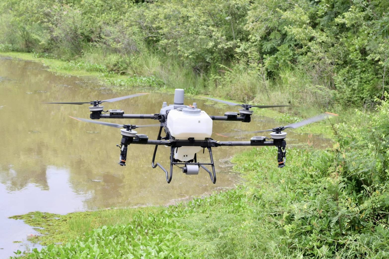โดรนเพื่อการเกษตร