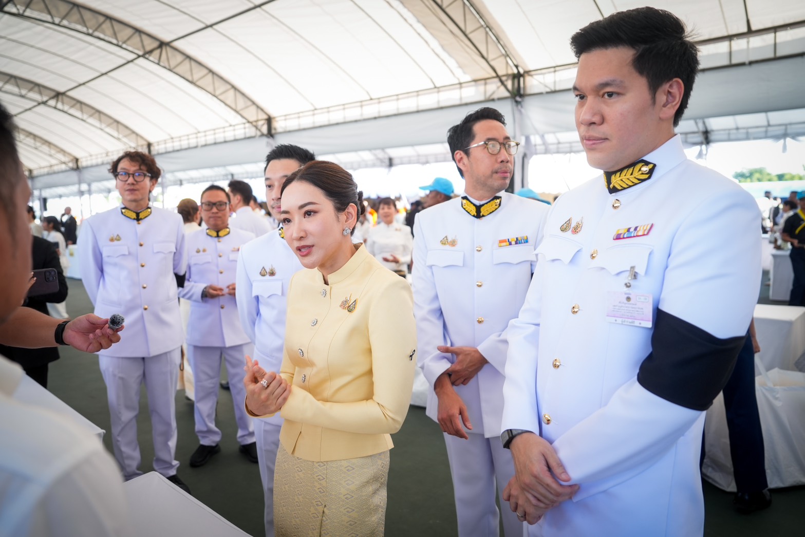 พินทองทา