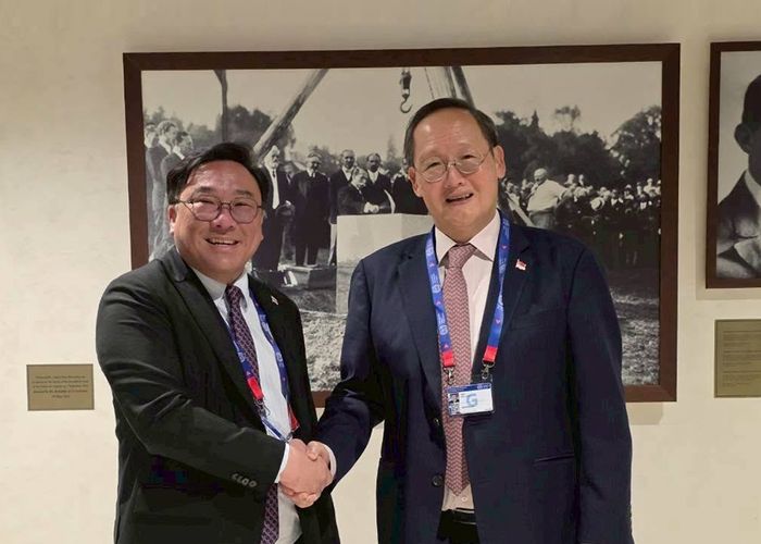 ‘จุลพันธ์’ หารือทวิภาคีร่วมกับสิงคโปร์ มุ่งศึกษาถอดบทเรียนระบบกองทุนสำรองเลี้ยงชีพ และการบริหารภาษีแรงงานต่างด้าว