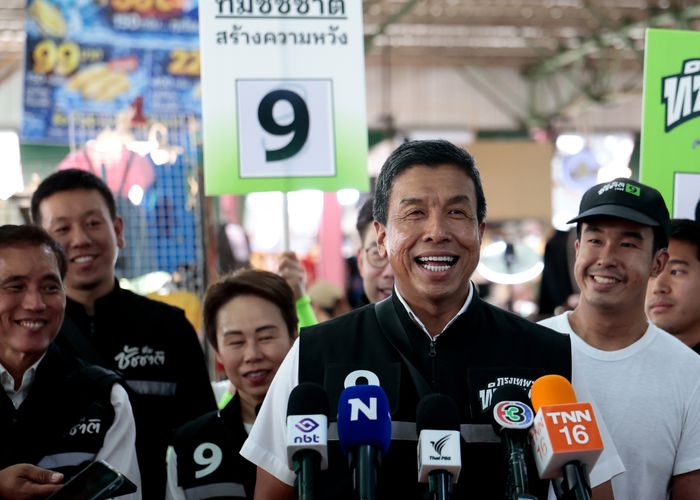 'ชัชชาติ' เบอร์ 9 จัด 'ทริปไฟไหม้' ตระเวนหาเสียงโค้งสุดท้าย 24 ชั่วโมงทั่วกรุงเทพฯ ชวนคนกรุงเห็นชีวิตเมืองจริงทั้งกลางวัน-กลางคืน