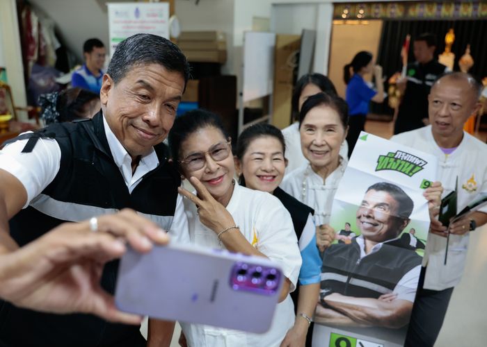 'ชัชชาติ เบอร์ 9' เปิดนโยบาย 'สูงวัยไม่เหงา ไม่ป่วย มีงานทำ' ดูแลสุขภาพถึงบ้าน ผ้าอ้อมฟรี โรงเรียนผู้สูงอายุ 50 เขต เกษียณ Marketplace