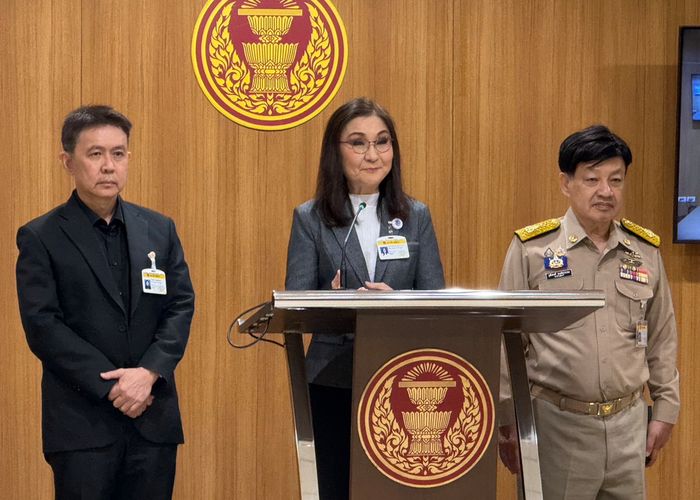 สว. แถลงห่วงภาพลักษณ์วุฒิสภาตกต่ำ จี้ กกต. ส่งศาลฎีกาฟันปมฮั้วเลือก สว. เรียกร้องประธานวุฒิสภาแจงคลิปหลุดส่งโพย