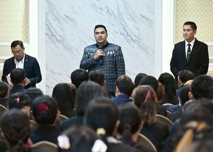 'รมช.วัชระพล' เร่งคลี่คลายปัญหาค่าน้ำนมดิบ กำชับ อ.ส.ค. จัดทำแผนจ่ายเงินชัดเจน พร้อมตั้งคณะทำงานฟื้นฟูองค์กร