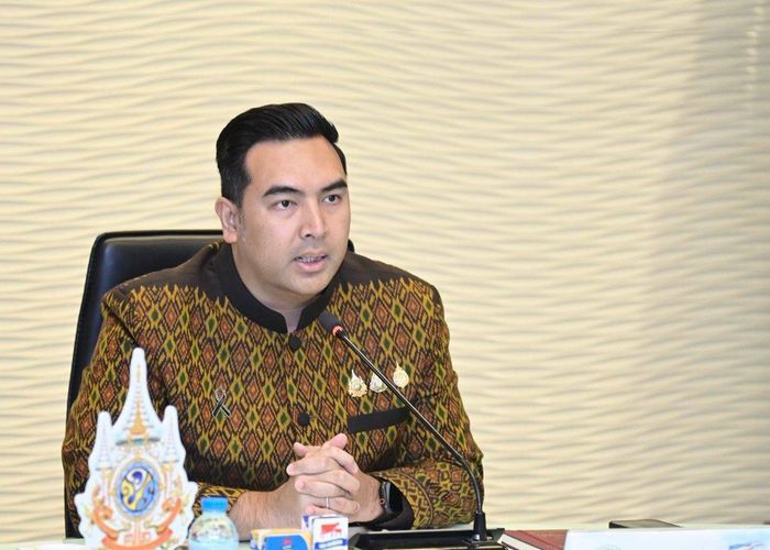 'วัชระพล' ปลุกตลาดนมไทย เปิดเกมรุกบุกจีน-อาเซียน สั่งทูตเกษตรลุยเจรจาการค้า จับคู่ธุรกิจ ดันแบรนด์ อ.ส.ค. ขยายตลาดส่งออก