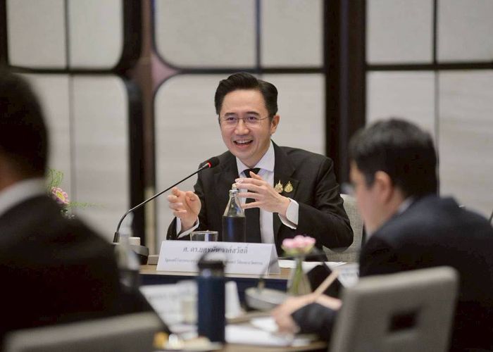 'ยศชนัน' มอบนโยบายบอร์ดนวัตกรรมฯ เร่งขยายผลธุรกิจนวัตกรรมขับเคลื่อนเศรษฐกิจไทย ปั้น 'ย่านนวัตกรรม' ดึงศักยภาพคนทุกพื้นที่