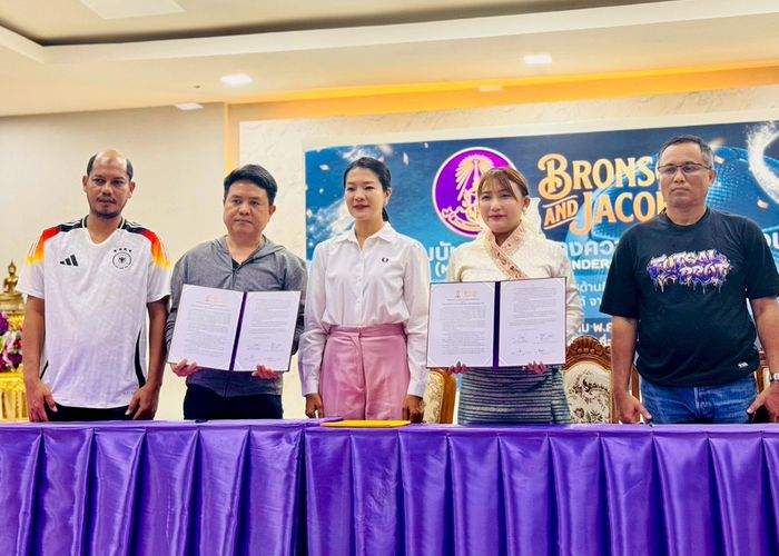 'ธีรรัตน์' ร่วมเป็นสักขีพยานพิธีลงนามความร่วมมือ หนุนศักยภาพนักกีฬาฟุตซอล รร.พรตพิทยพยัต สร้างโอกาสเยาวชนสู่อนาคต