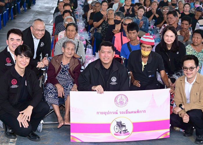'รมว.นิกร' นำทีม พม. ลุยกำแพงเพชร เน้นทำงานเชิงรุก ช่วยกลุ่มเปราะบางเข้าถึงสิทธิสวัสดิการ บูรณาการเครือข่ายท้องถิ่น