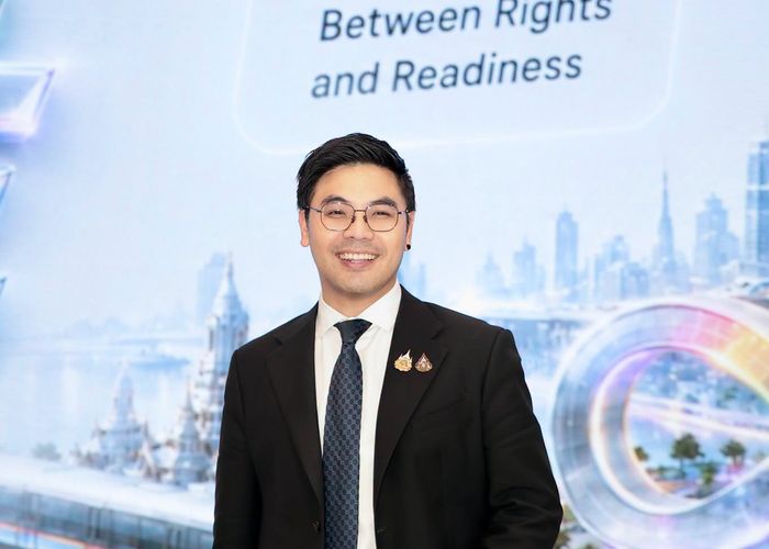 'เอนกชัย' ย้ำความสำเร็จกฎหมายสมรสเท่าเทียม ชู เศรษฐกิจไพรด์ เชื่อมโอกาส คุณภาพชีวิต และศักดิ์ศรีของทุกคน