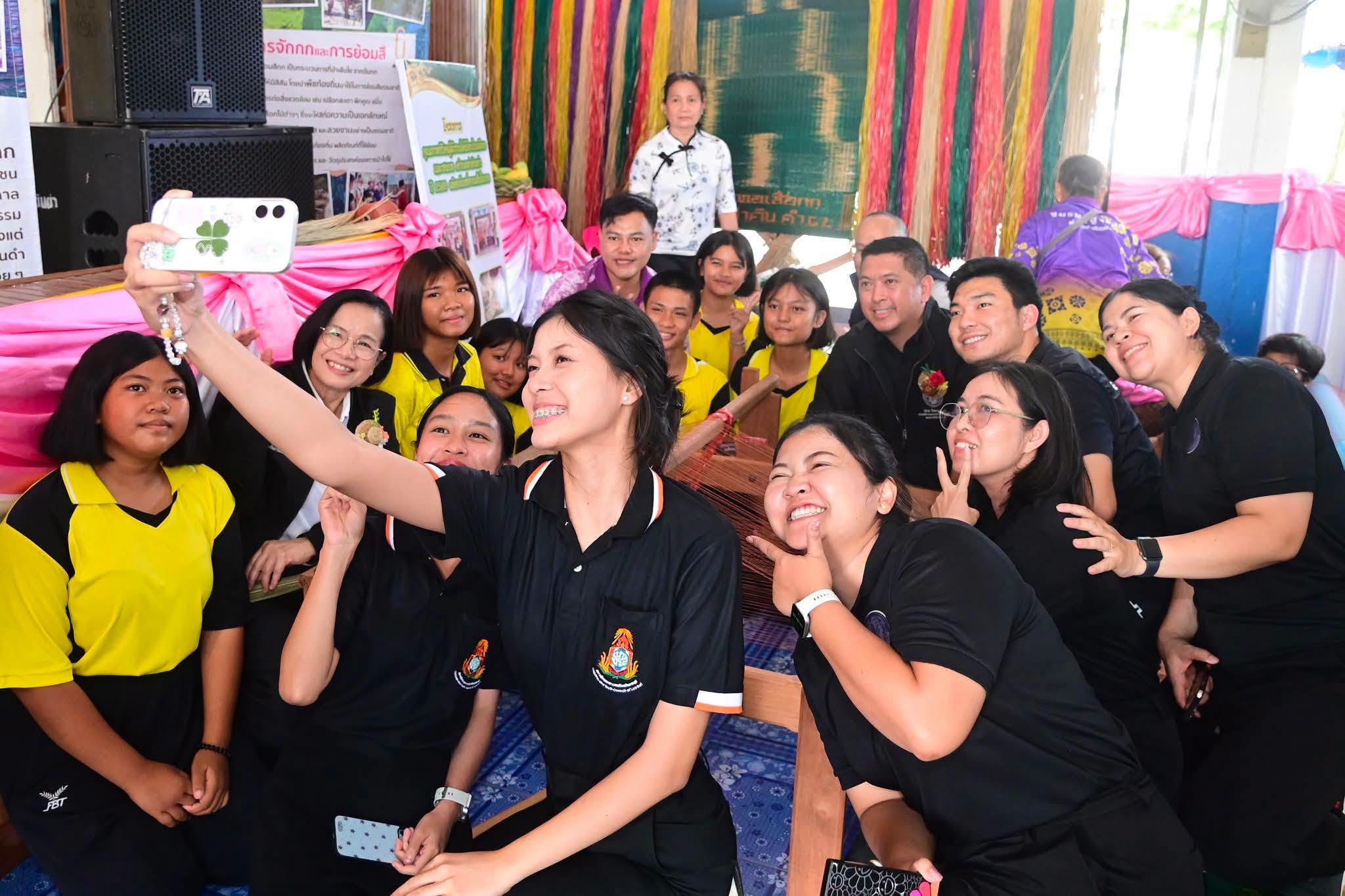 พม นิกร โสมกลาง ลพบุรี