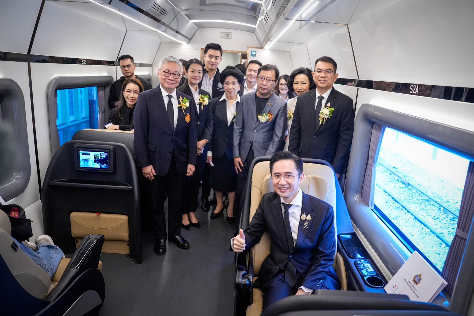 รถไฟไทยทำ ยศชนัน วงศ์สวัสดิ์ 