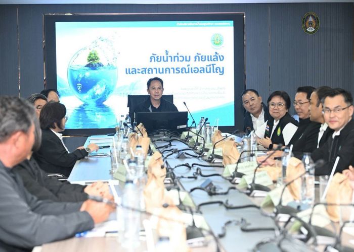 'สรวุฒิ' ลงพื้นที่สมุทรปราการติดตามภารกิจ ก.เกษตรฯ หารือแนวทางกำจัดผักตบชวา เพิ่มศักยภาพการบริหารจัดการน้ำ
