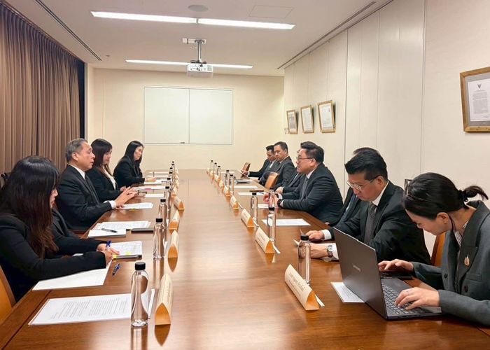 ‘จุลพันธ์’ หารือเอกอัครราชทูต ณ กรุงโตเกียว ร่วมแก้ปัญหาคนไทยทำงานผิดกฎหมาย ควบคู่ขยายตลาดแรงงานคุณภาพในญี่ปุ่น