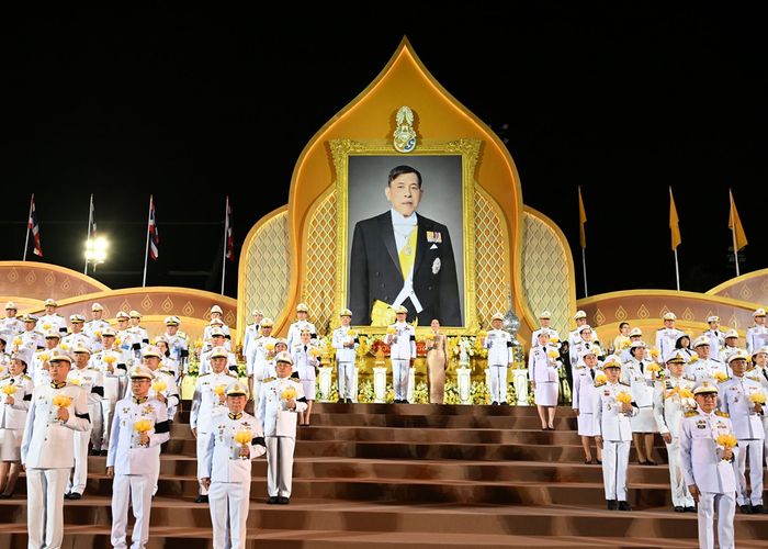 นายกฯ และภริยา เป็นประธานในพิธีถวายเครื่องราชสักการะและพิธีจุดเทียนถวายพระพรชัยมงคล เนื่องในโอกาสวันเฉลิมพระชนมพรรษาพระบาทสมเด็จพระเจ้าอยู่หัว 28 กรกฎาคม 2569