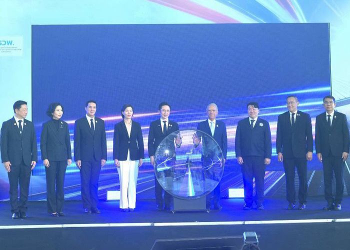 'ยศชนัน' นำ อว. ผนึก คมนาคม อัดทุน 300 ล้าน ดัน Local Content 70% ชุบชีวิตอุตสาหกรรมยานยนต์สู่ระบบราง