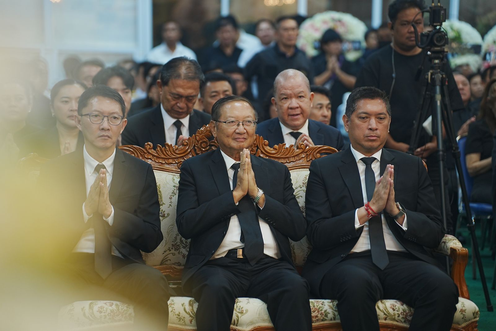 นายกรัฐมนตรี ทักษิณ สมชาย แพทองธาร อนุทิน พิธีสวดพระอภิธรรม เกรียง กัลป์ตินันท์