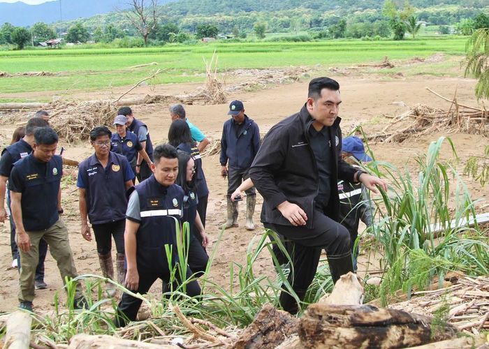 'วัชระพล' ลงพื้นที่น้ำท่วมน่าน อ.ปัว สำรวจความเสียหายแปลงเกษตร เร่งสรุปข้อมูลเดินหน้าเยียวยา ย้ำต้องตรงจุด ครอบคลุมทุกกลุ่มอาชีพ