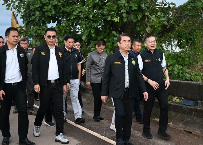 'สุริยะ' เร่งลงพื้นที่น่าน ติดตามน้ำท่วมใกล้ชิด สั่งทุกหน่วยเข้าช่วยเหลือประชาชน-เกษตรกร ทันที เฝ้าระวังน้ำและสภาพอากาศ 24 ชั่วโมง