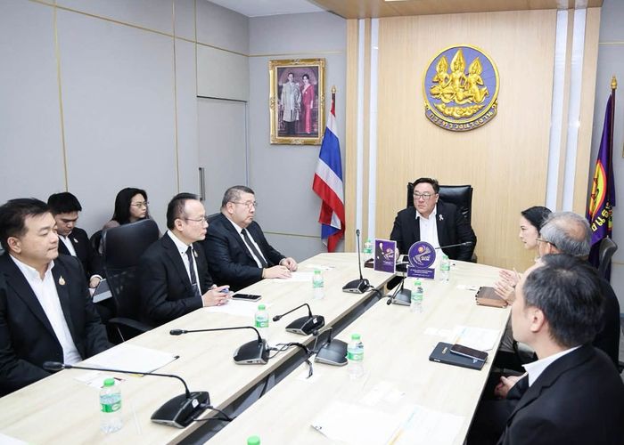 ‘จุลพันธ์’ หารือสมาคมอุตสาหกรรมก่อสร้างไทย เร่งแก้ปมขาดแคลนแรงงาน กาง 5 มาตรการคลายวิกฤตชายแดน