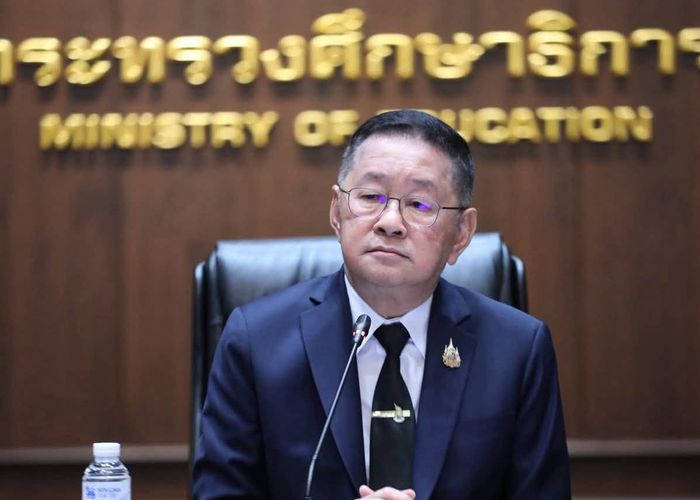 กศจ.กทม. อนุมัติโฮมสคูล 153 ราย 'รมว.ประเสริฐ' สั่งสางปมผู้รับจ้างทิ้งงานอาคารเรียน ลุยเอกซเรย์สถิตินักเรียนย้อนหลัง 10 ปี หวังดึงเข้าระบบ