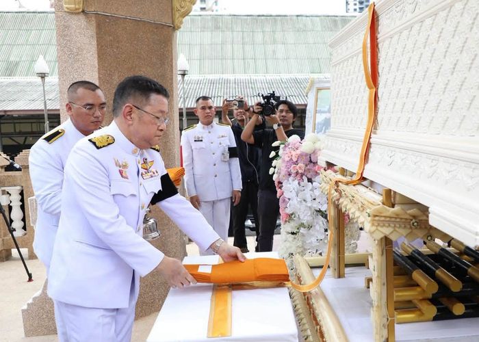 รมว.ศธ. เป็นประธานพิธีพระราชทานเพลิงศพ "นางสาวสายฝน" พร้อมเชิดชูเกียรติโล่ "ครูถิรคุณ" สดุดีความกล้าหาญสละชีวิตปกป้องนักเรียน